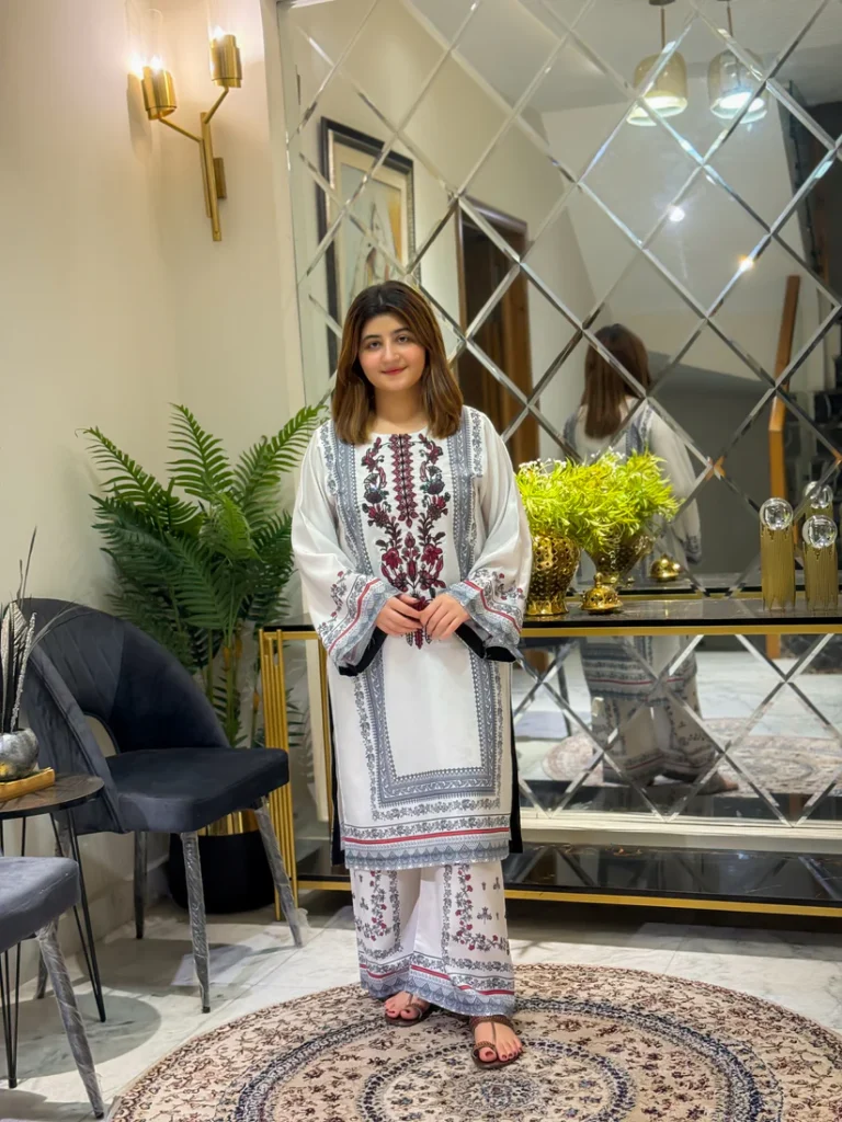 Stylish & Comfortable Dresses for Women in Islamabad – All-Season Collection