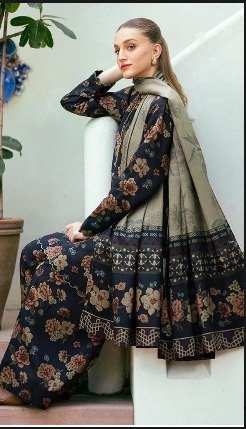 Lawn Digital Print 3-Piece Suit with Lawn Voil Dupatta & Organza Patches
