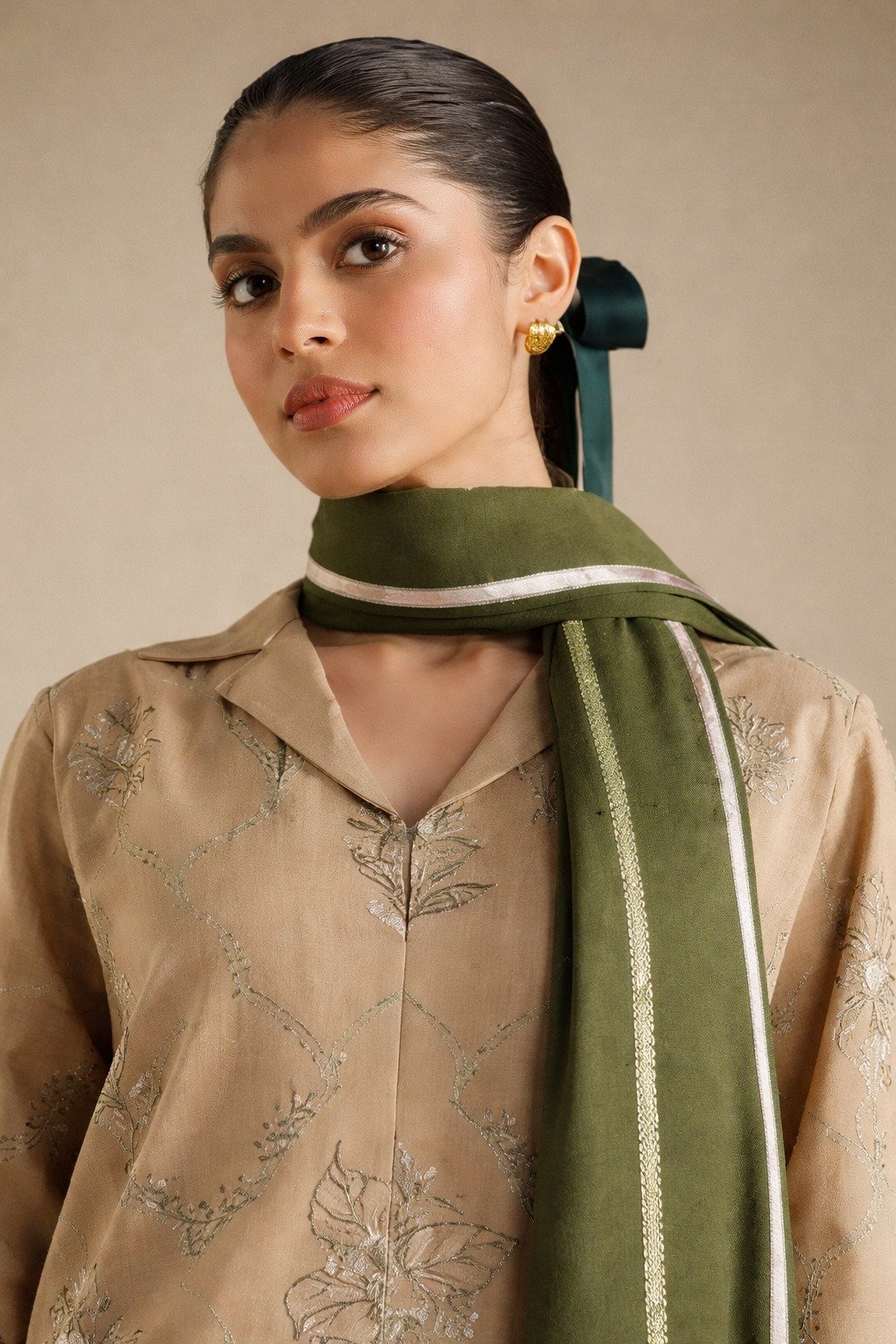 Lawn 3-Piece Embroidered Suit with Digital Diamond Dupatta