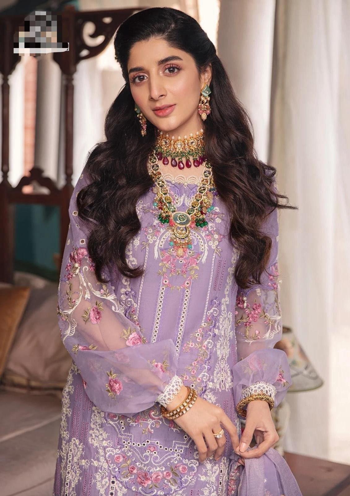 Luxury Lawn Collection – Fully Heavy Embroidered Suit with Cotton Net Dupatta