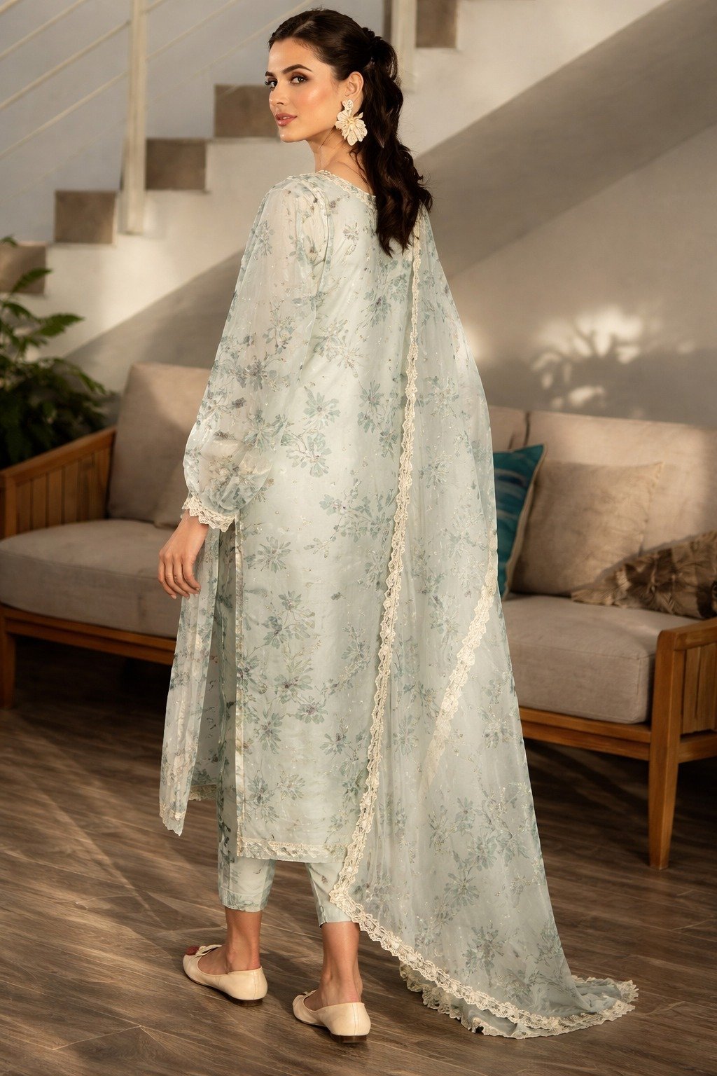 Elegant Digital Printed Lawn 3PC Suit with Embroidered Voil Dupatta & Organza Patches – Ready To Wear